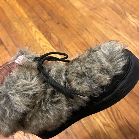 Faux Fur moon boots WORN ONCE - Picture 3 of 3